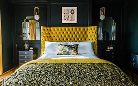 Stunning Home In Windsor By Casa By Grace, Idyllic Location, Perfect For Large Groups, Pet Friendly, Sleeps 7-9!  United Kingdom